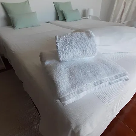 Sun & 3* إسبونسيندي