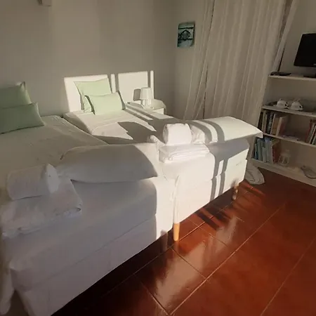 Sun & Bed & Breakfast *